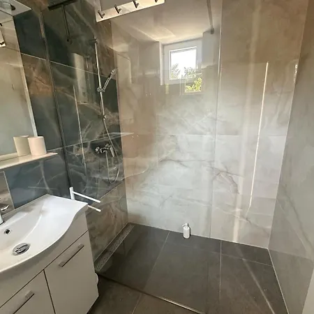 Ivan Apartman